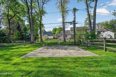 Tiny photo for 7111 Williamsburg Drive, Sylvania, OH 43560 (MLS # 10007683)