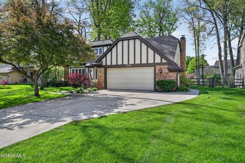 Tiny photo for 7111 Williamsburg Drive, Sylvania, OH 43560 (MLS # 10007683)