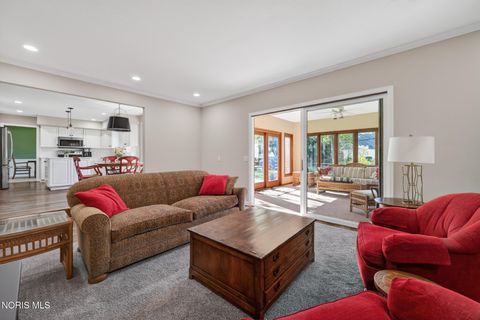 Tiny photo for 7111 Williamsburg Drive, Sylvania, OH 43560 (MLS # 10007683)