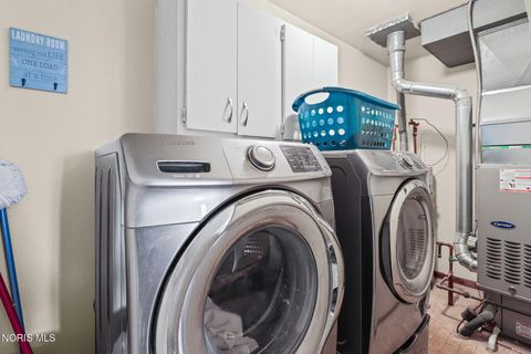 Tiny photo for 2018 Bonnie Doone Drive, Oregon, OH 43616 (MLS # 10005711)