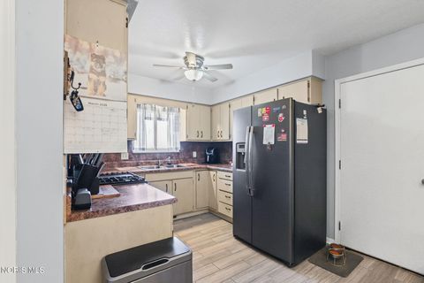 Tiny photo for 2018 Bonnie Doone Drive, Oregon, OH 43616 (MLS # 10005711)