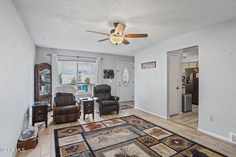 Tiny photo for 2018 Bonnie Doone Drive, Oregon, OH 43616 (MLS # 10005711)