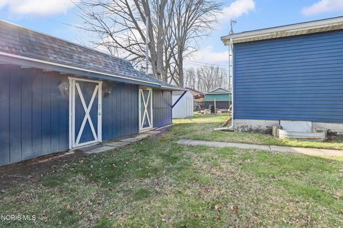 Tiny photo for 2018 Bonnie Doone Drive, Oregon, OH 43616 (MLS # 10005711)