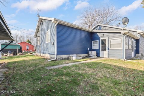 Tiny photo for 2018 Bonnie Doone Drive, Oregon, OH 43616 (MLS # 10005711)
