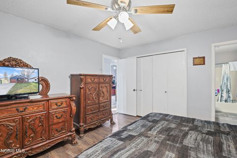 Tiny photo for 2018 Bonnie Doone Drive, Oregon, OH 43616 (MLS # 10005711)