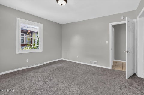 Tiny photo for 735 Russell Street, Toledo, OH 43608 (MLS # 10011702)