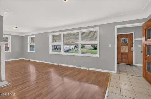 Tiny photo for 735 Russell Street, Toledo, OH 43608 (MLS # 10011702)