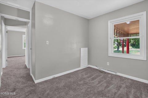 Tiny photo for 735 Russell Street, Toledo, OH 43608 (MLS # 10011702)