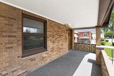 Tiny photo for 735 Russell Street, Toledo, OH 43608 (MLS # 10011702)