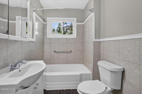Tiny photo for 735 Russell Street, Toledo, OH 43608 (MLS # 10011702)