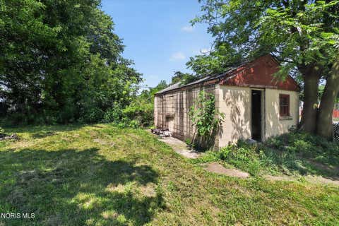 Tiny photo for 735 Russell Street, Toledo, OH 43608 (MLS # 10011702)