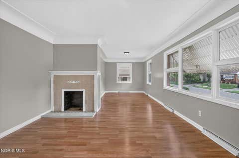 Tiny photo for 735 Russell Street, Toledo, OH 43608 (MLS # 10011702)