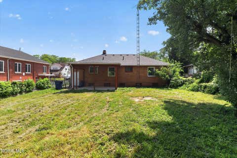 Tiny photo for 735 Russell Street, Toledo, OH 43608 (MLS # 10011702)