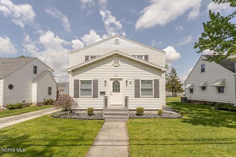812 W College Avenue Woodville OH 43469