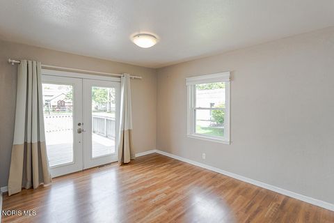 Tiny photo for 812 W College Avenue, Woodville, OH 43469 (MLS # 10006755)