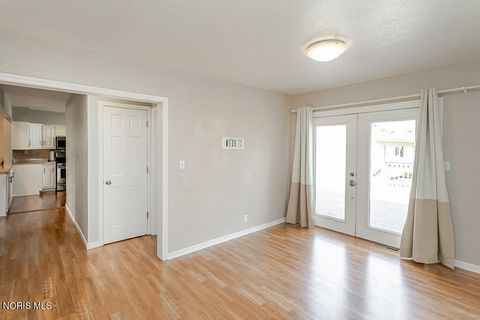 Tiny photo for 812 W College Avenue, Woodville, OH 43469 (MLS # 10006755)