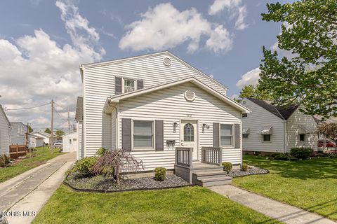 Tiny photo for 812 W College Avenue, Woodville, OH 43469 (MLS # 10006755)
