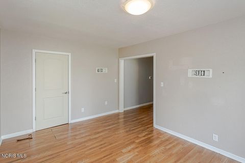 Tiny photo for 812 W College Avenue, Woodville, OH 43469 (MLS # 10006755)