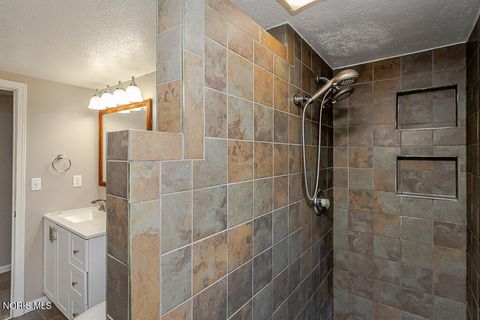 Tiny photo for 812 W College Avenue, Woodville, OH 43469 (MLS # 10006755)