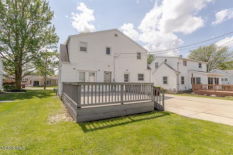 Tiny photo for 812 W College Avenue, Woodville, OH 43469 (MLS # 10006755)