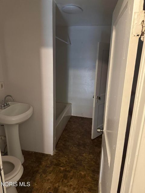 Tiny photo for 1014 Evesham Avenue, Toledo, OH 43607 (MLS # 10006751)