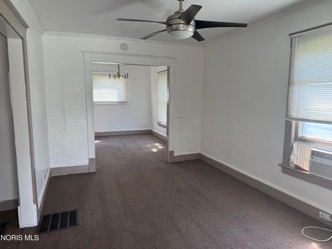 Tiny photo for 1014 Evesham Avenue, Toledo, OH 43607 (MLS # 10006751)