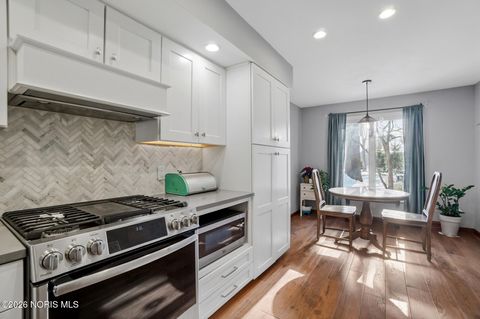 Tiny photo for 4145 Rodeo Drive # B, Sylvania, OH 43560 (MLS # 10003859)