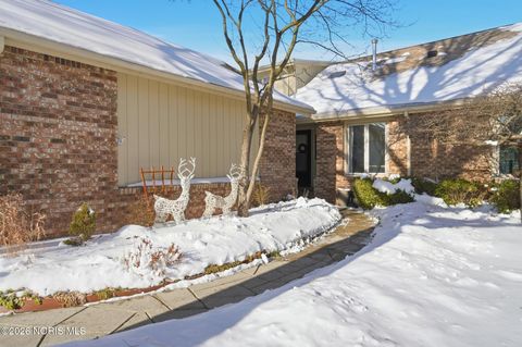 Tiny photo for 4145 Rodeo Drive # B, Sylvania, OH 43560 (MLS # 10003859)