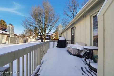 Tiny photo for 4145 Rodeo Drive # B, Sylvania, OH 43560 (MLS # 10003859)