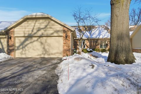 Tiny photo for 4145 Rodeo Drive # B, Sylvania, OH 43560 (MLS # 10003859)