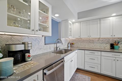 Tiny photo for 4145 Rodeo Drive # B, Sylvania, OH 43560 (MLS # 10003859)