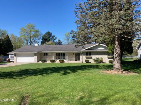 Photo of 8069 Fulton County 7-2, Delta, OH 43515 (MLS # 10003460)