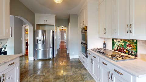 Tiny photo for 2908 River Road, Maumee, OH 43537 (MLS # 10011378)