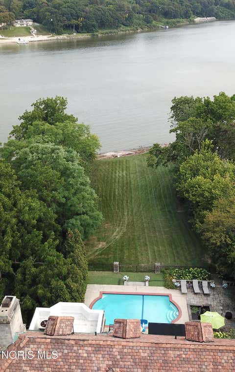 Tiny photo for 2908 River Road, Maumee, OH 43537 (MLS # 10011378)