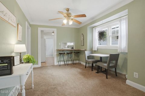 Tiny photo for 5762 Steffens Avenue, Toledo, OH 43623 (MLS # 10002198)