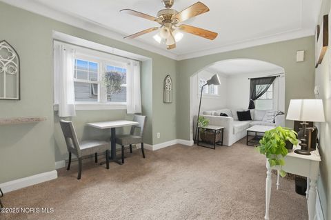 Tiny photo for 5762 Steffens Avenue, Toledo, OH 43623 (MLS # 10002198)