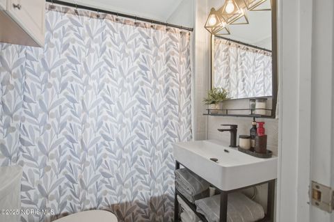 Tiny photo for 5762 Steffens Avenue, Toledo, OH 43623 (MLS # 10002198)