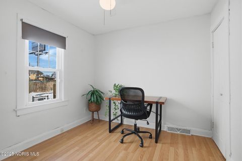 Tiny photo for 5762 Steffens Avenue, Toledo, OH 43623 (MLS # 10002198)