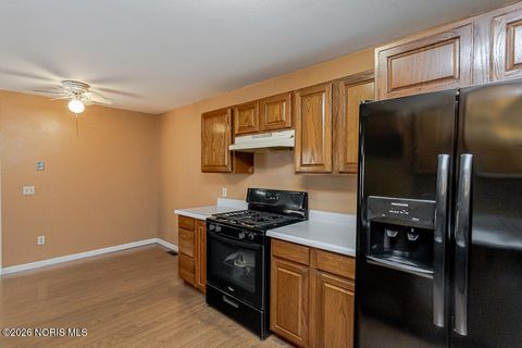 Tiny photo for 5824 Semoff Drive, Toledo, OH 43613 (MLS # 10002940)