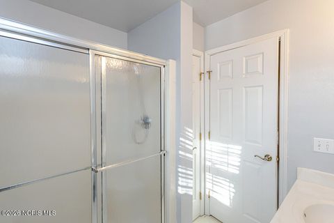 Tiny photo for 5824 Semoff Drive, Toledo, OH 43613 (MLS # 10002940)