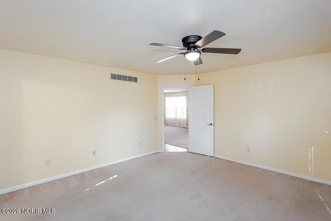 Tiny photo for 5824 Semoff Drive, Toledo, OH 43613 (MLS # 10002940)