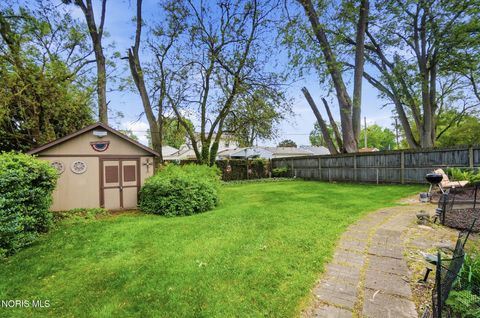 Tiny photo for 2355 Roseview Drive, Toledo, OH 43613 (MLS # 10008230)