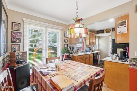 Tiny photo for 2355 Roseview Drive, Toledo, OH 43613 (MLS # 10008230)