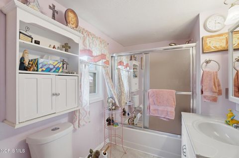 Tiny photo for 2355 Roseview Drive, Toledo, OH 43613 (MLS # 10008230)