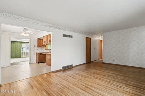 Tiny photo for 5964 Merle Street, Toledo, OH 43623 (MLS # 10010929)