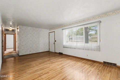 Tiny photo for 5964 Merle Street, Toledo, OH 43623 (MLS # 10010929)