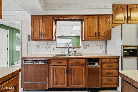 Tiny photo for 5964 Merle Street, Toledo, OH 43623 (MLS # 10010929)