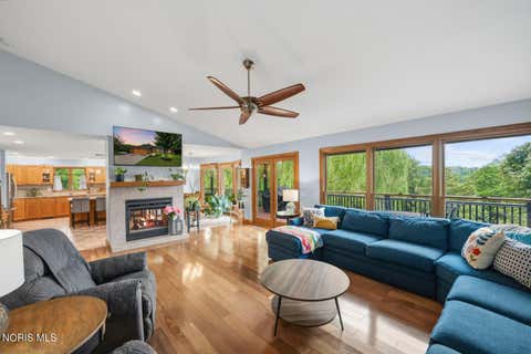 Tiny photo for 19588 W River Road, Bowling Green, OH 43402 (MLS # 10010147)