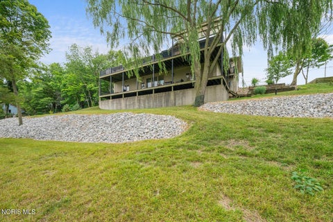 Tiny photo for 19588 W River Road, Bowling Green, OH 43402 (MLS # 10010147)