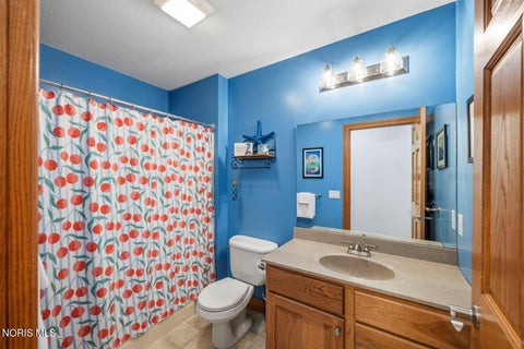 Tiny photo for 19588 W River Road, Bowling Green, OH 43402 (MLS # 10010147)